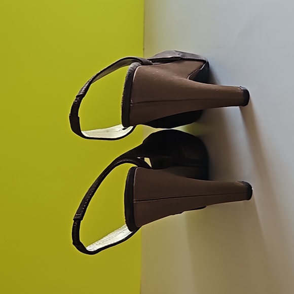🤎Bronze colored leather/velvet slingback Nine West heels size 7M🤎 - Picture 7 of 8